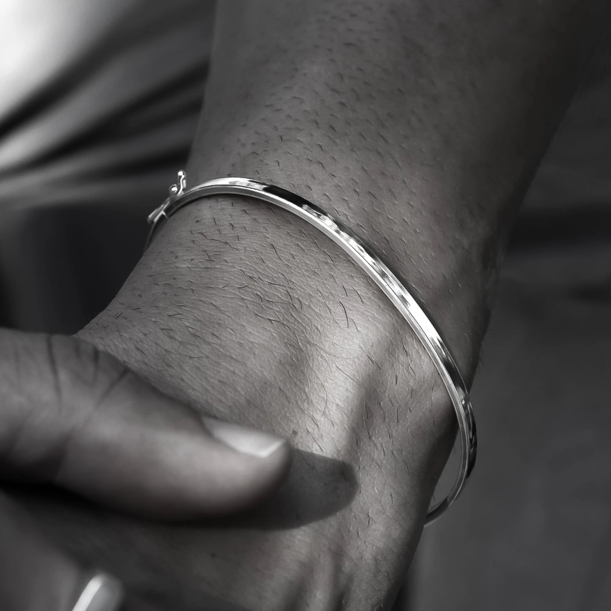 Bracelete Fio Quadrado
