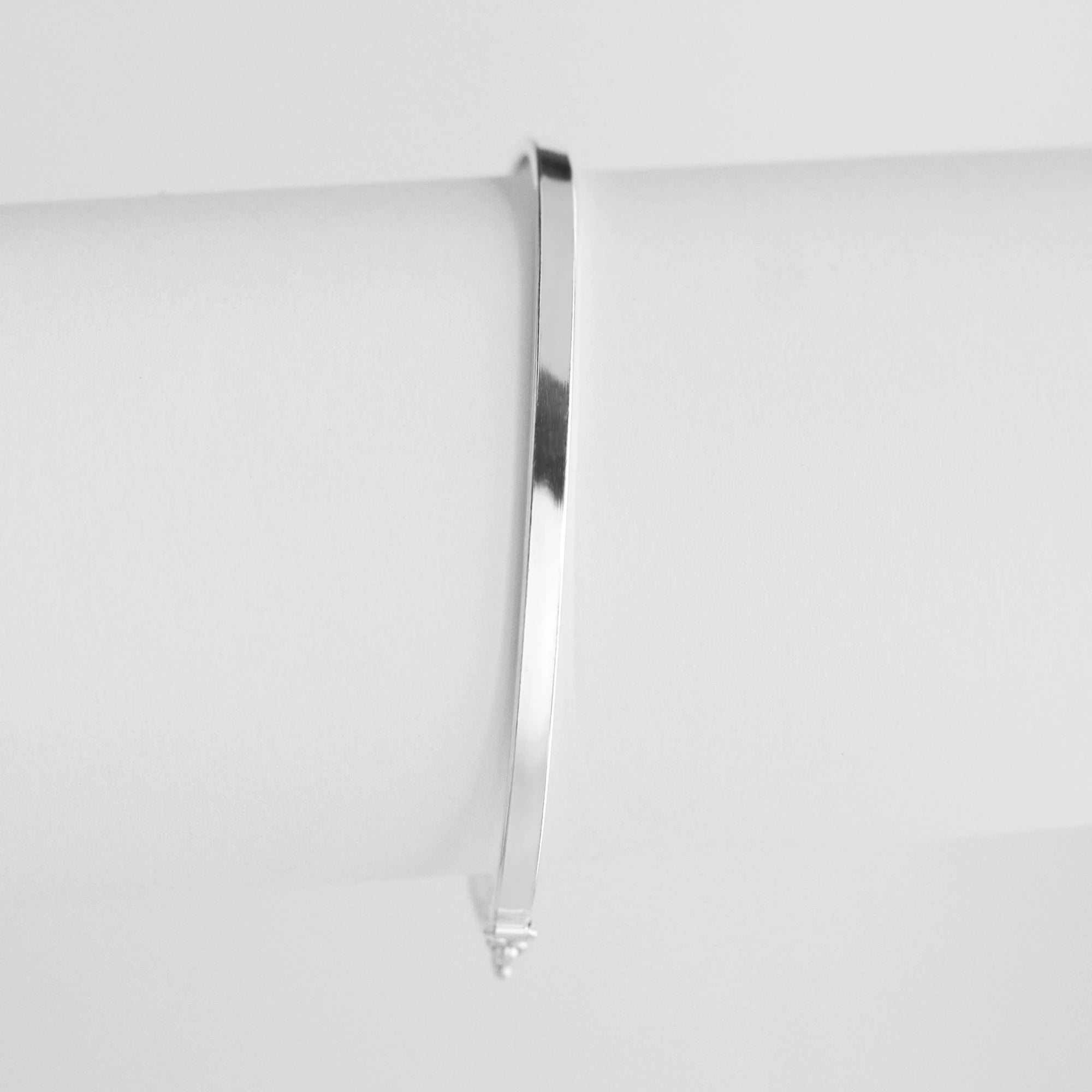 Bracelete Fio Quadrado