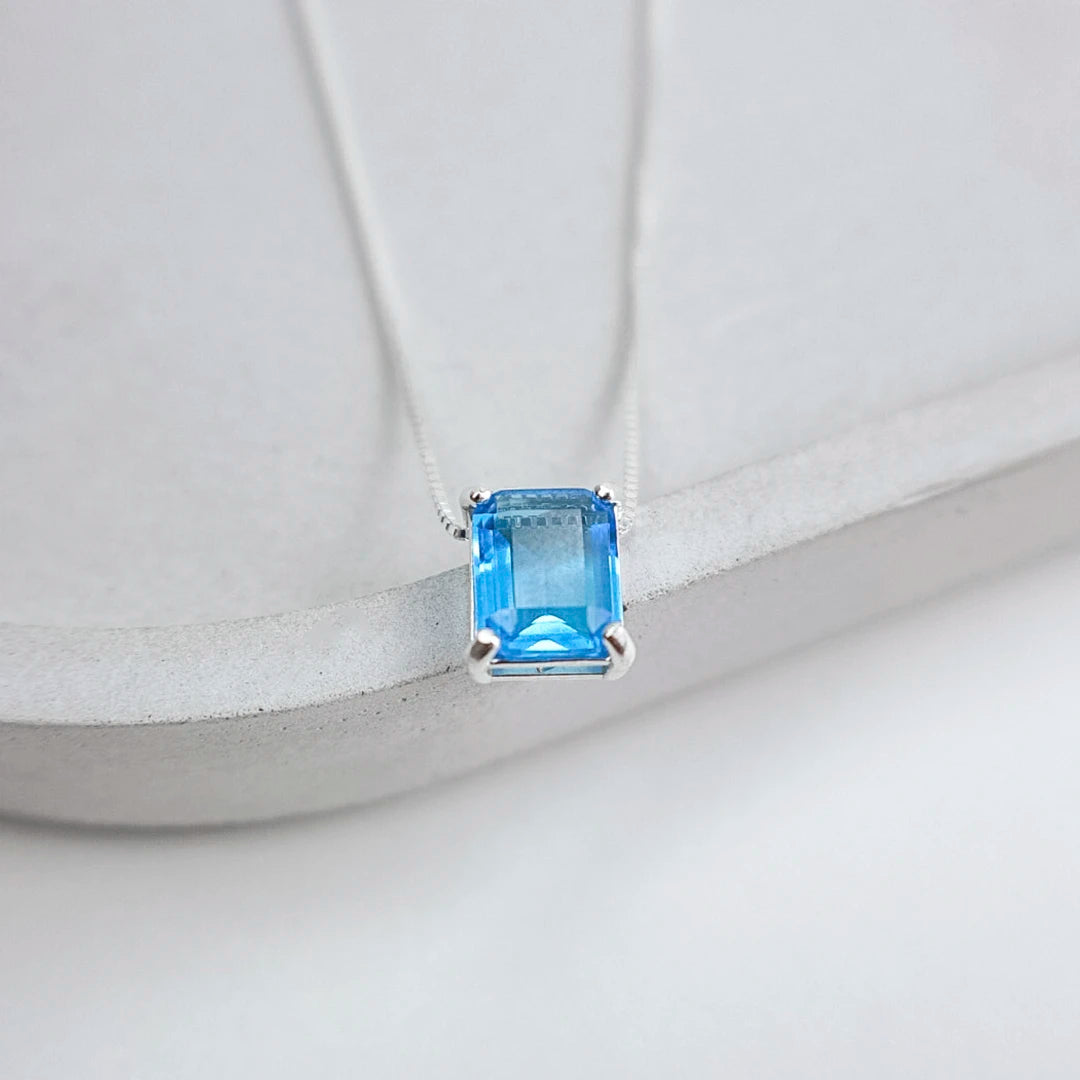 Colar Cristal Retangular Azul