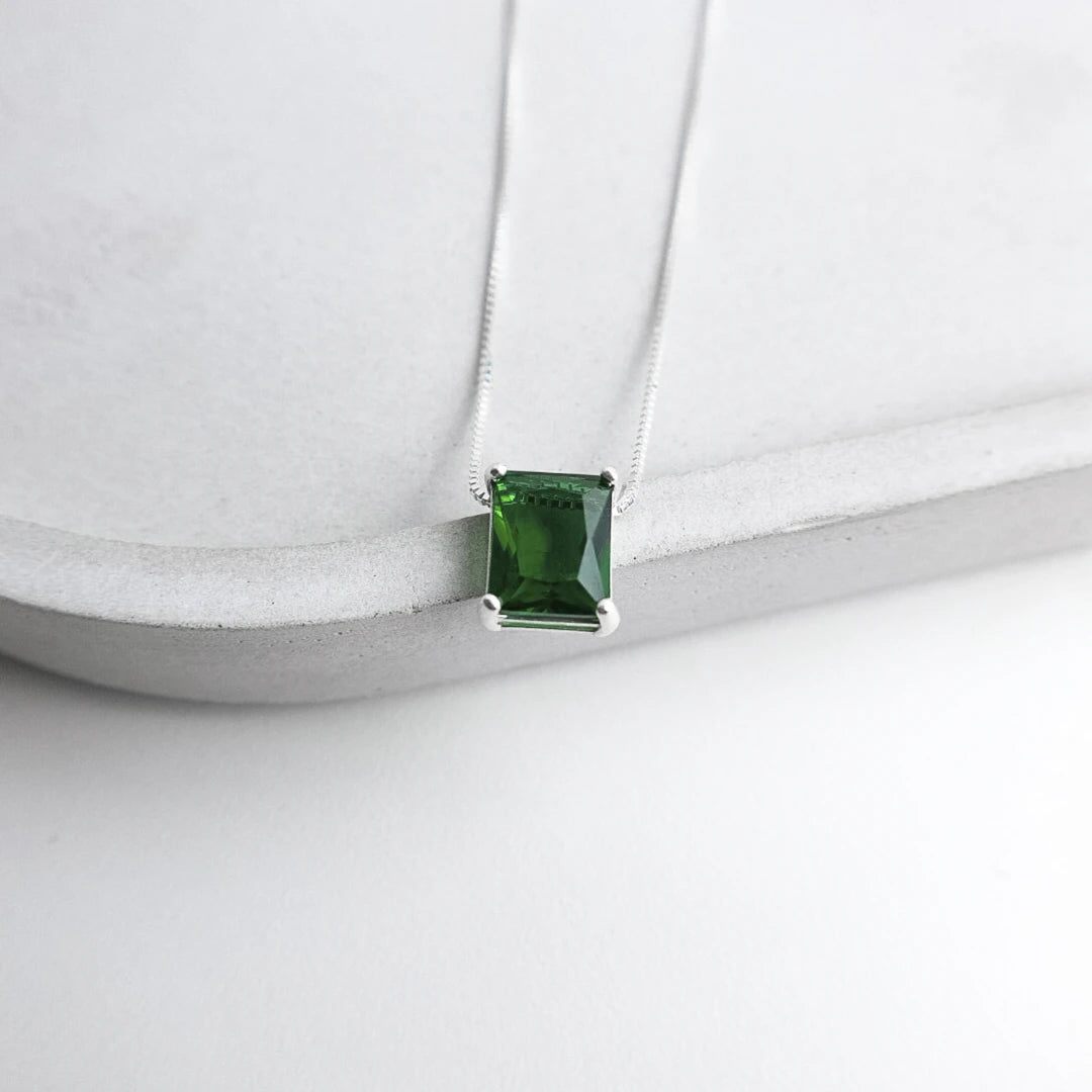 Colar Cristal Retangular Verde