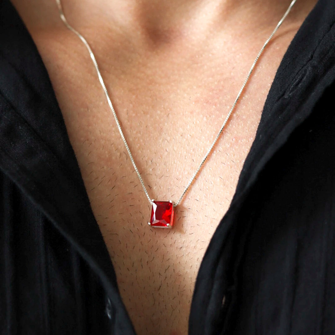 Colar Cristal Retangular Vermelho